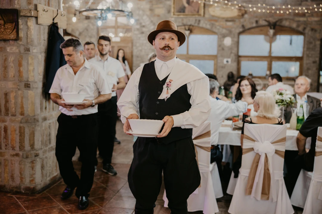 Vőfélyszövegek és köszöntők